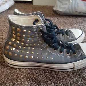 Womans Converse high tops